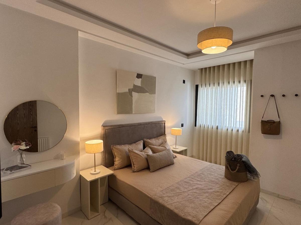 Layali , La Ou Commence Le Voyage Interieur * Tunis